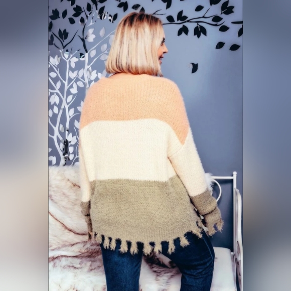 Colorblock Fringe Sweater - Picture 2 of 5